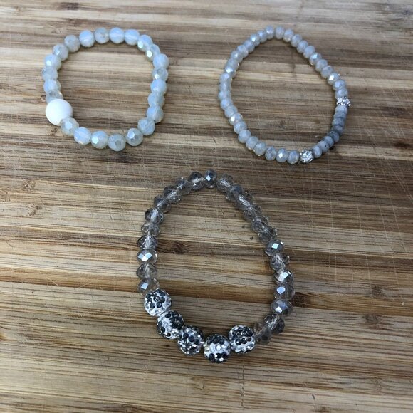 Gray Silver tone Opaque Set of 3 Gemstone Sparkle Stackable Bracelets - Picture 1 of 4